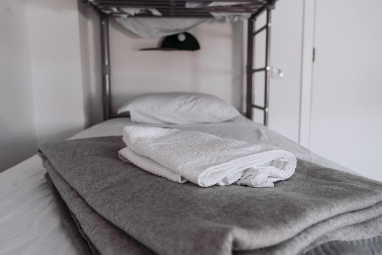 Middle Point Hostel Sardoal Ngoại thất bức ảnh
