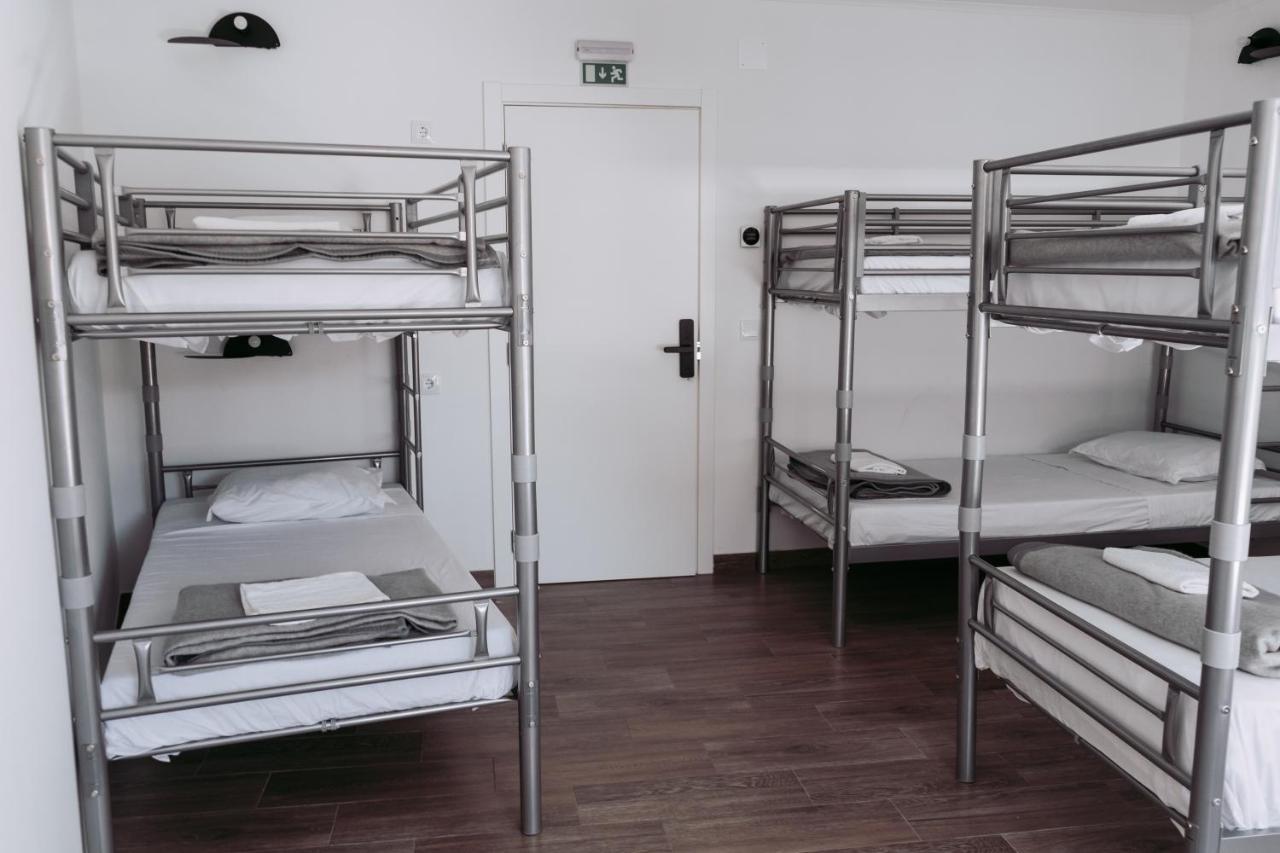 Middle Point Hostel Sardoal Ngoại thất bức ảnh