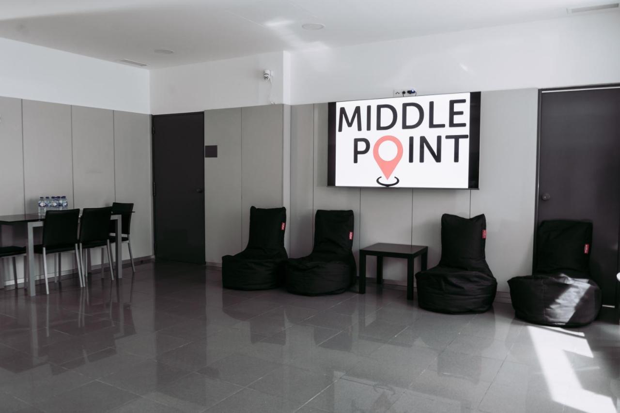 Middle Point Hostel Sardoal Ngoại thất bức ảnh