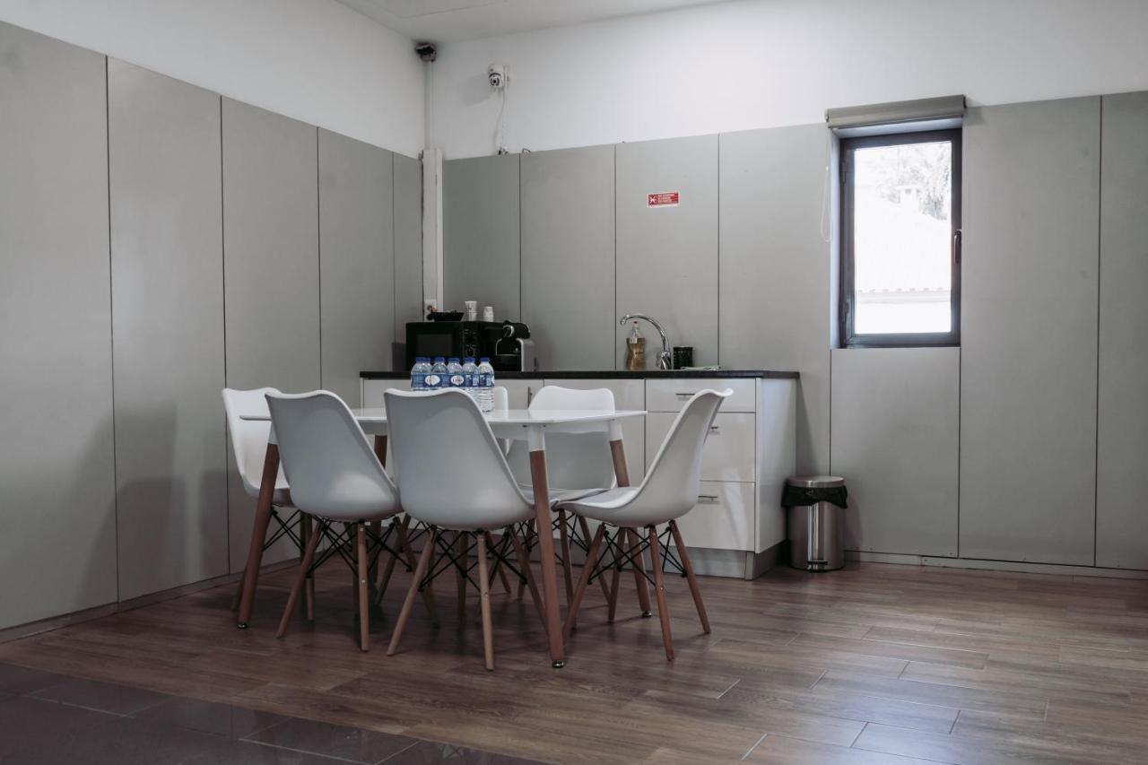 Middle Point Hostel Sardoal Ngoại thất bức ảnh