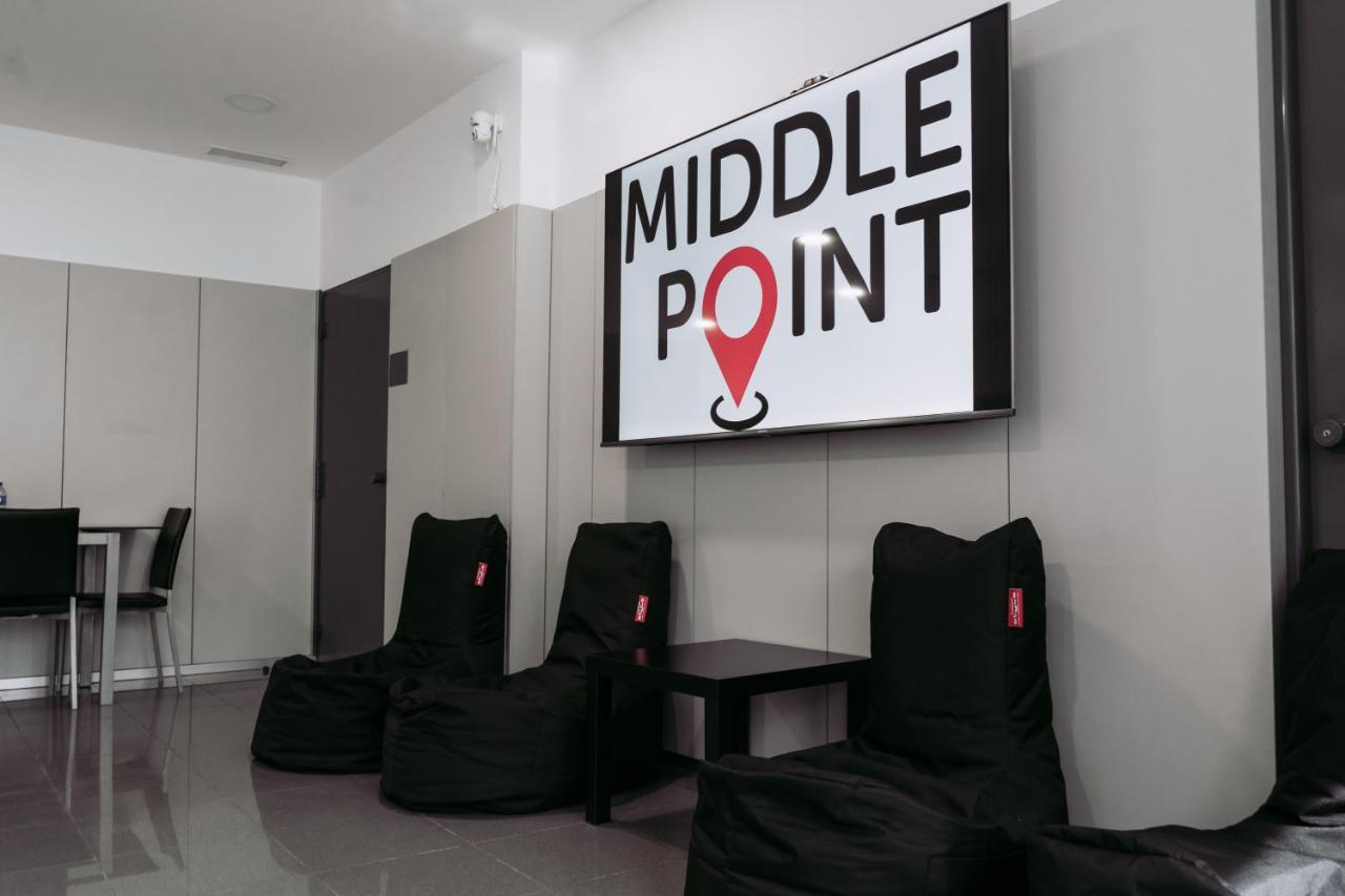 Middle Point Hostel Sardoal Ngoại thất bức ảnh