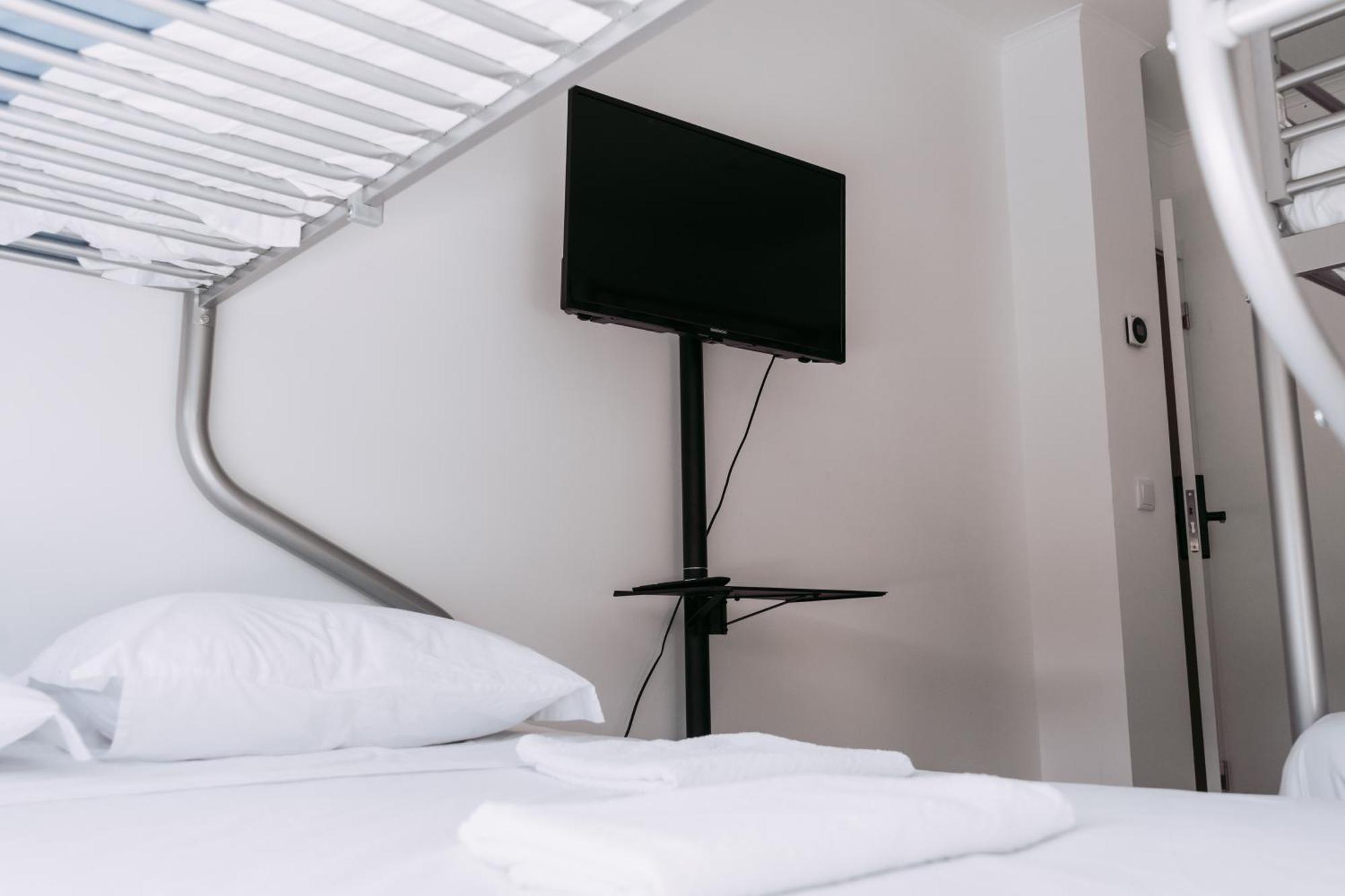 Middle Point Hostel Sardoal Ngoại thất bức ảnh
